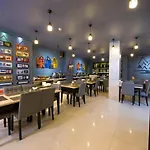 Khách Sạn Good Vibes Central